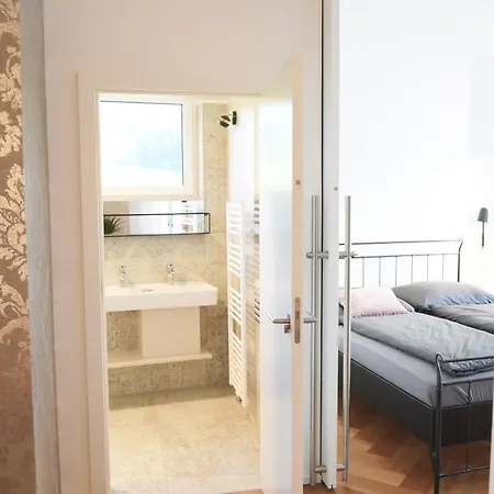 Stadtnest - Dachterrassenappartement *